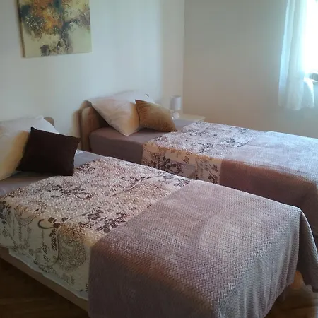 Apartments Matuc Malinska Room photo